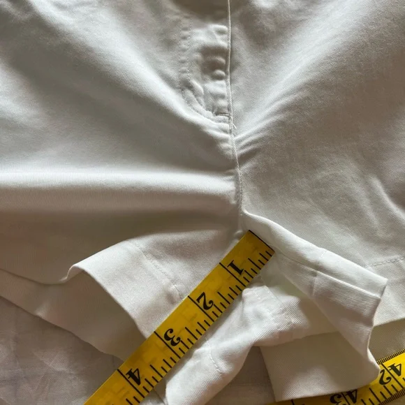Jones New York White/Off White Low Rise Shorts - Picture 7 of 8